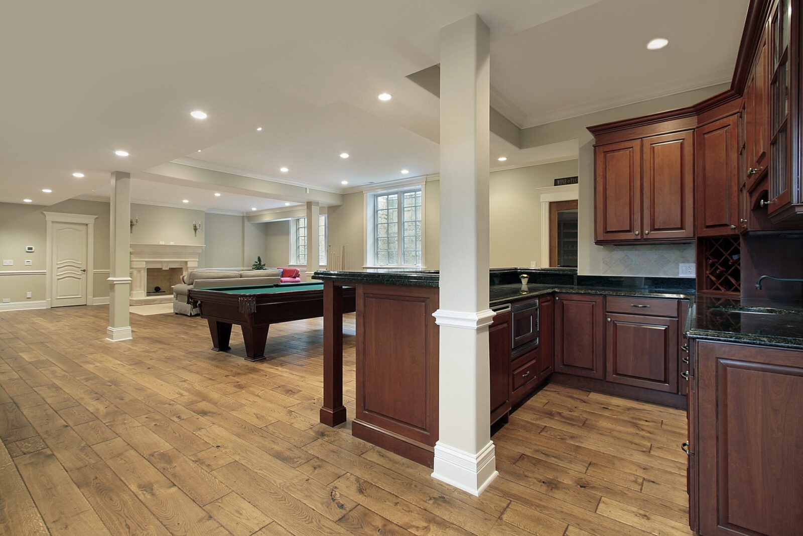 Wet Bar Basement Development - Wet Bar